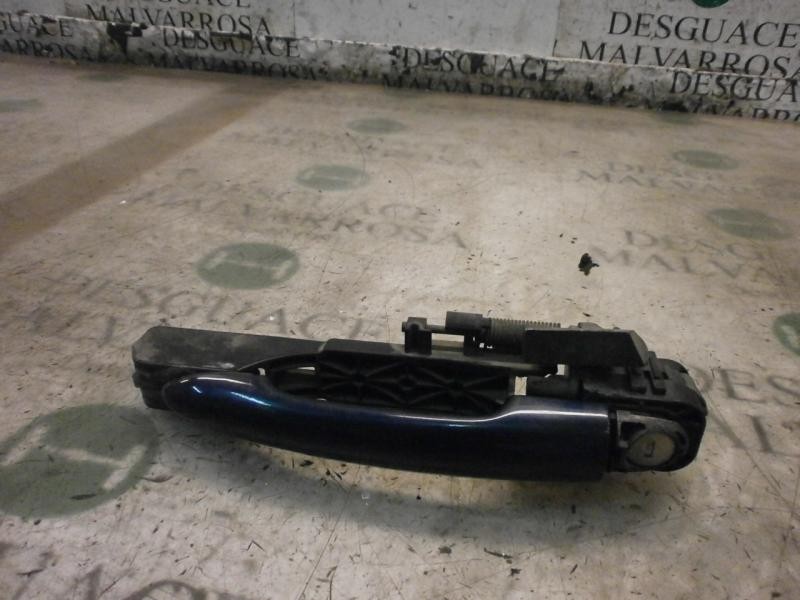 Recambio de maneta exterior delantera izquierda para nissan primera berlina (p12) visia referencia OEM IAM 80642AV600  