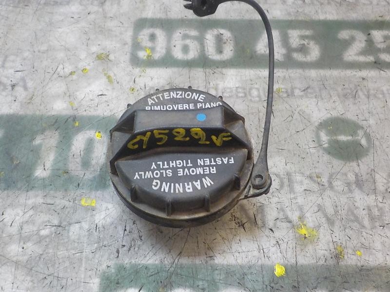 Recambio de tapon combustible para hyundai i10 1.1 12v cat referencia OEM IAM 310103F600  