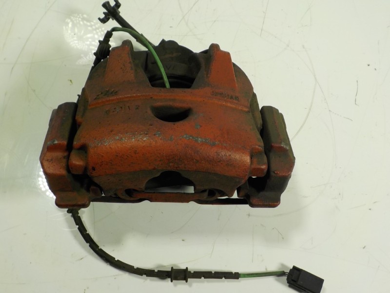 Recambio de pinza freno delantera izquierda para jaguar xf 2.2 diesel cat referencia OEM IAM C2C27284  