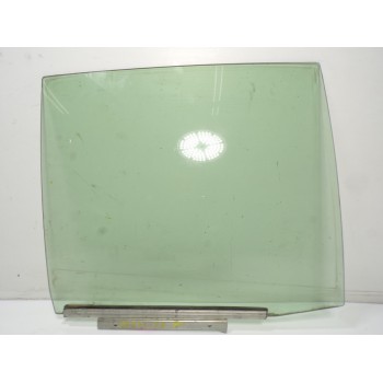 CRISTAL PUERTA TRASERO DERECHO 6811376010 