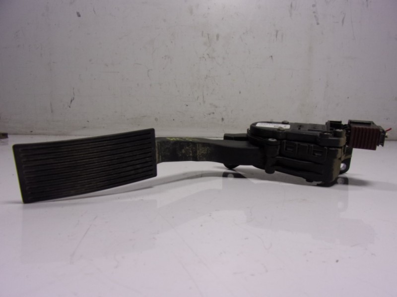 Recambio de potenciometro pedal para nissan navara pick-up (d40m) 2.5 dci diesel cat referencia OEM IAM 18002EA000 18002EA000 