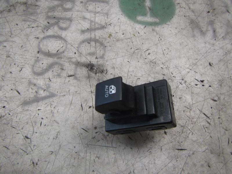 Recambio de mando elevalunas trasero izquierdo para kia cee´´d active referencia OEM IAM 935751H100EQ  