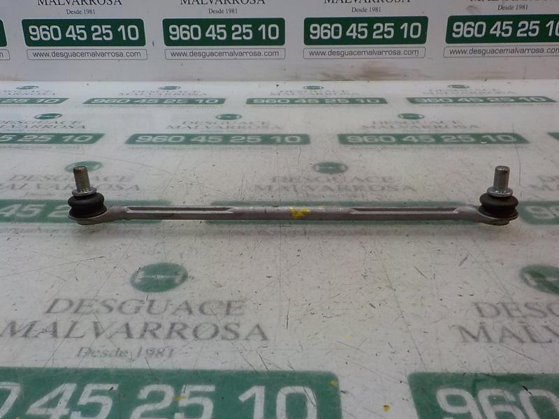 Recambio de tirante delantero izquierdo para toyota yaris referencia OEM IAM 4882052040  