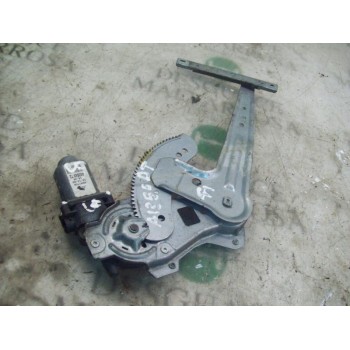 ELEVALUNAS TRASERO DERECHO 