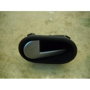 MANETA INTERIOR DELANTERA IZQUIERDA 