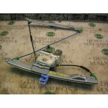 ELEVALUNAS DELANTERO DERECHO 