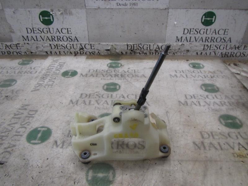 Recambio de palanca cambio para kia cee´´d active referencia OEM IAM 437001H200  