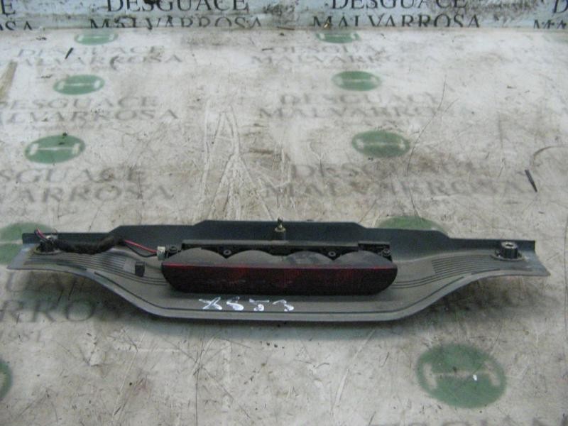Recambio de piloto trasero central para fiat bravo (182) td 100 sx referencia OEM IAM   