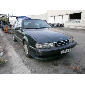 SAAB 900 BERLINA