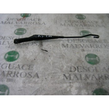 BRAZO LIMPIA DELANTERO DERECHO 