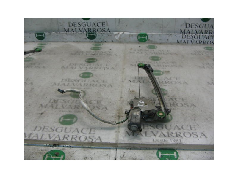 Recambio de elevalunas trasero derecho para audi 80/90 (893) 80 referencia OEM IAM   