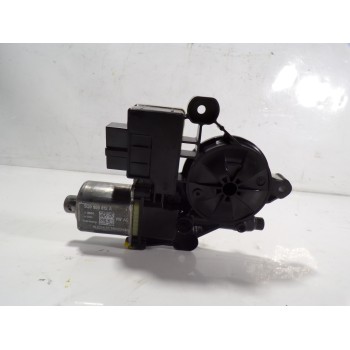 MOTOR ELEVALUNAS TRASERO DERECHO 5Q0959408 5Q0959812A 