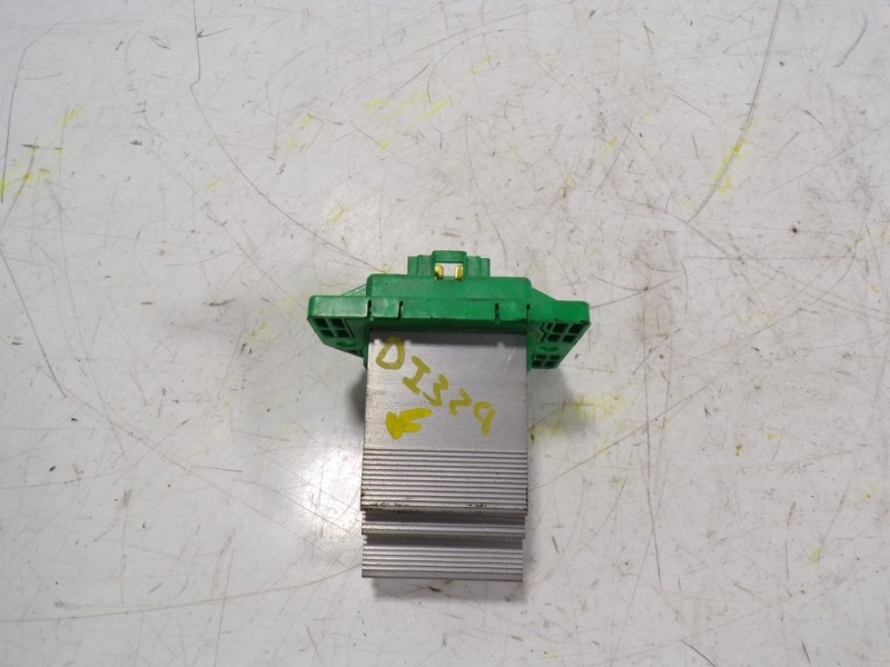 Recambio de resistencia calefaccion para kia sportage concept 4x2 referencia OEM IAM 972353SAA0  