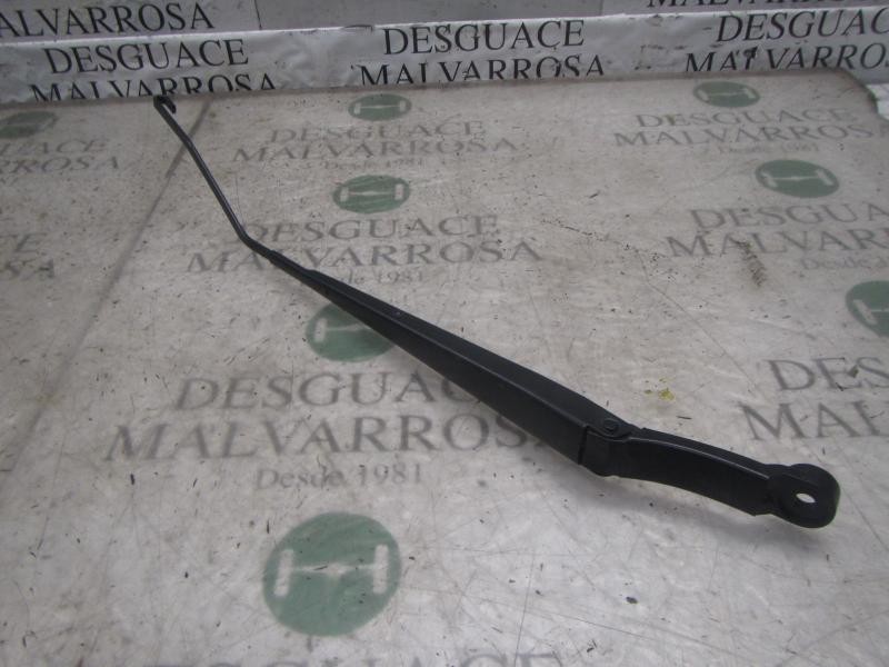 Recambio de brazo limpia delantero derecho para chevrolet aveo 1.4 cat referencia OEM IAM   