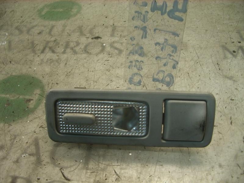 Recambio de piloto interior para peugeot 307 break / sw (s1) break xs referencia OEM IAM   