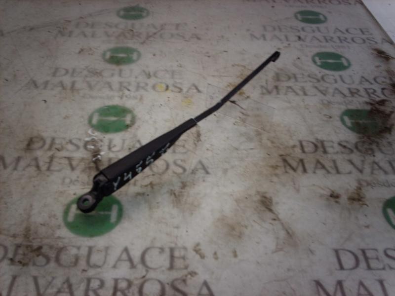 Recambio de brazo limpia trasero para citroën xantia berlina 2.0 hdi activa referencia OEM IAM   