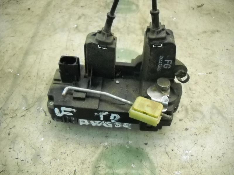 Recambio de cerradura puerta trasera derecha para opel vectra c berlina club referencia OEM IAM   