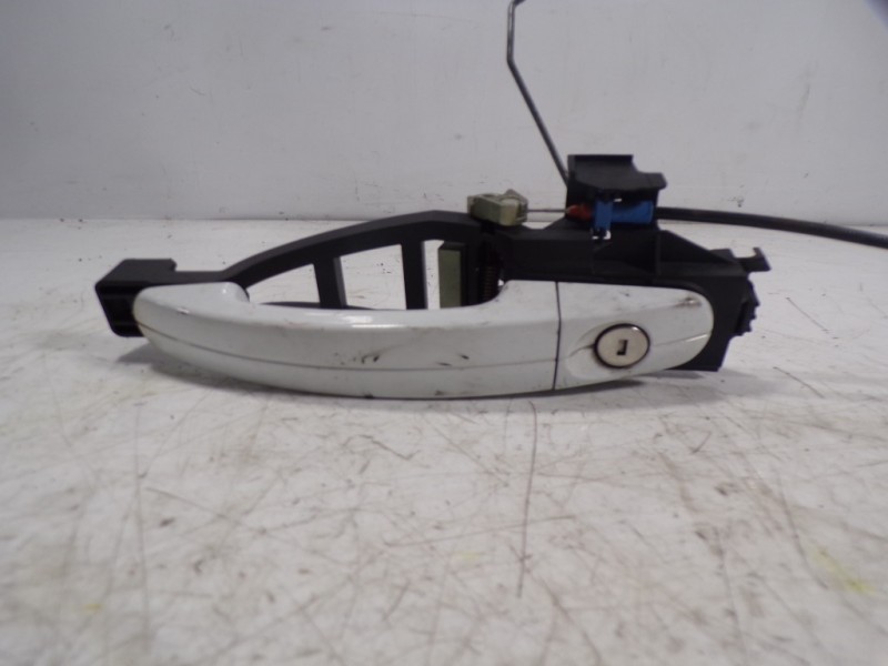 Recambio de maneta exterior delantera izquierda para ford c-max 1.6 tdci cat referencia OEM IAM 1738727  