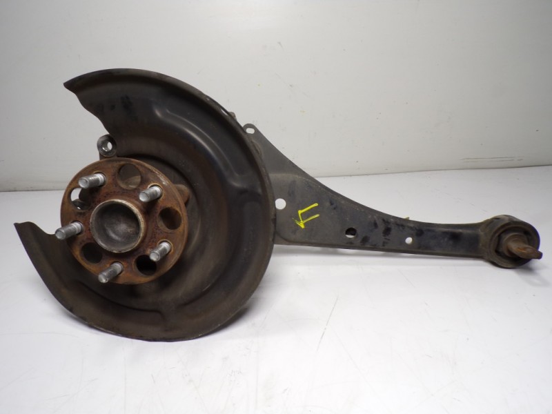 Recambio de mangueta trasera derecha para lexus ct 1.8 16v cat (híbrido) referencia OEM IAM 4230412240  4245076020