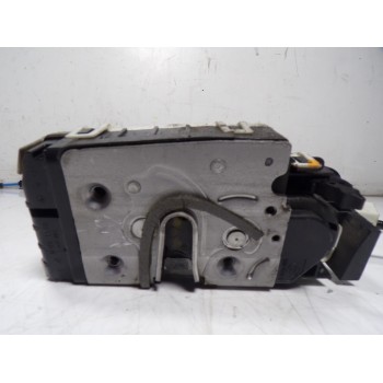 CERRADURA PUERTA TRASERA DERECHA A2047304035 A2047300435 