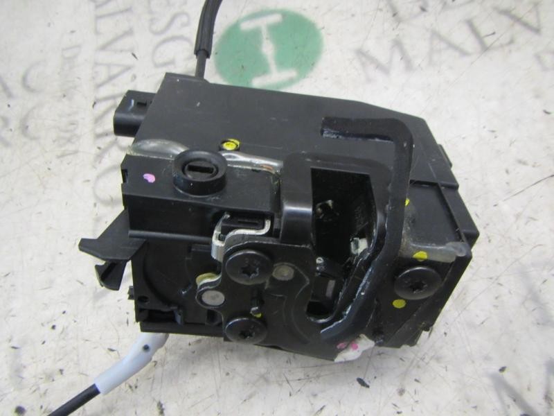 Recambio de cerradura puerta trasera derecha para peugeot 308 sw 1.6 hdi referencia OEM IAM 9810309880  