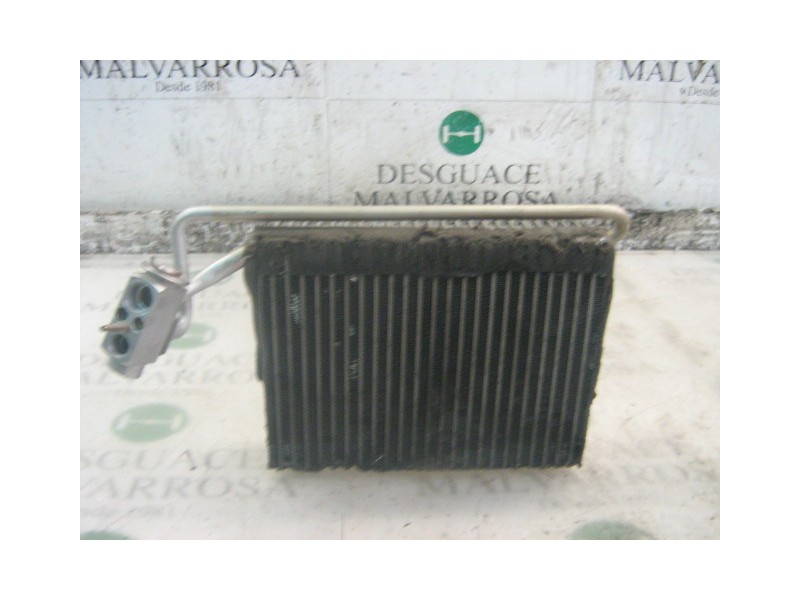 Recambio de evaporador aire acondicionado para bmw serie 3 berlina (e46) 320d referencia OEM IAM 64119135744  