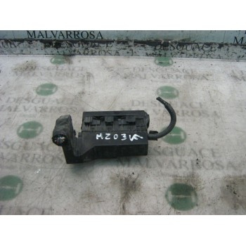 CAJA RELES / FUSIBLES 