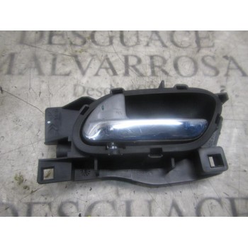 MANETA INTERIOR DELANTERA IZQUIERDA 