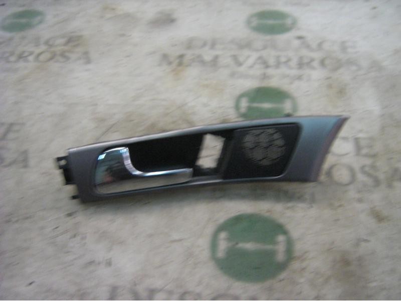 Recambio de maneta interior delantera izquierda para audi a6 avant (4b5) 2.5 tdi referencia OEM IAM 4B1837019A8TP  
