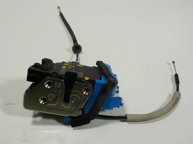 Recambio de cerradura puerta trasera izquierda para kia cee´´d 1.4 crdi cat referencia OEM IAM 81420A2000 81420A2000 