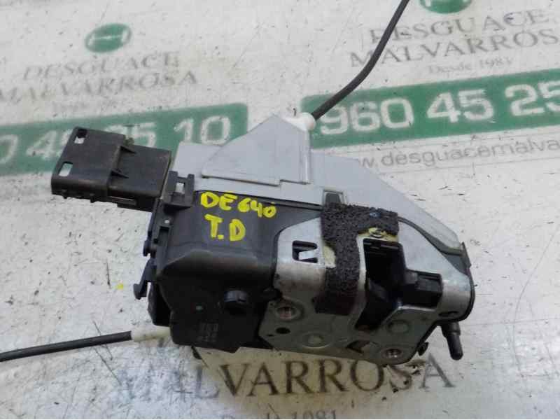 Recambio de cerradura puerta trasera derecha para peugeot 3008 1.6 hdi fap referencia OEM IAM 9138Z2  