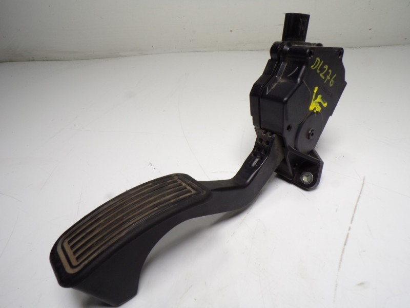 Recambio de potenciometro pedal para lexus ct 1.8 16v cat (híbrido) referencia OEM IAM 7811076021 7811076021 