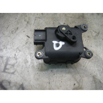 MOTOR APERTURA TRAMPILLAS CLIMATIZADOR 4B1820511 0123801126 0123801126