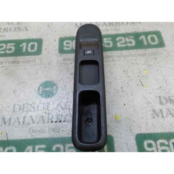 MANDO ELEVALUNAS DELANTERO DERECHO 6490X3 