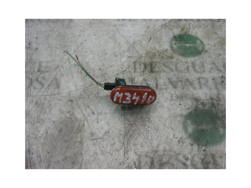 Recambio de piloto lateral derecho para volkswagen polo berlina (6n1) básico referencia OEM IAM   