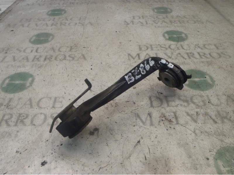 Recambio de soporte brazo suspension delantero derecho para nissan primastar (x..) kasten l1h1 2.7t referencia OEM IAM   