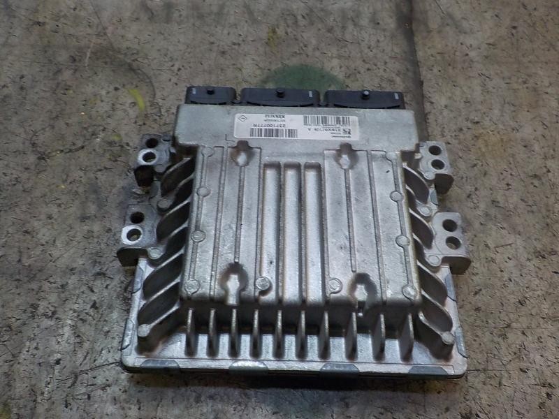 Recambio de centralita motor uce para renault megane iii sport tourer expression referencia OEM IAM 237100777R  