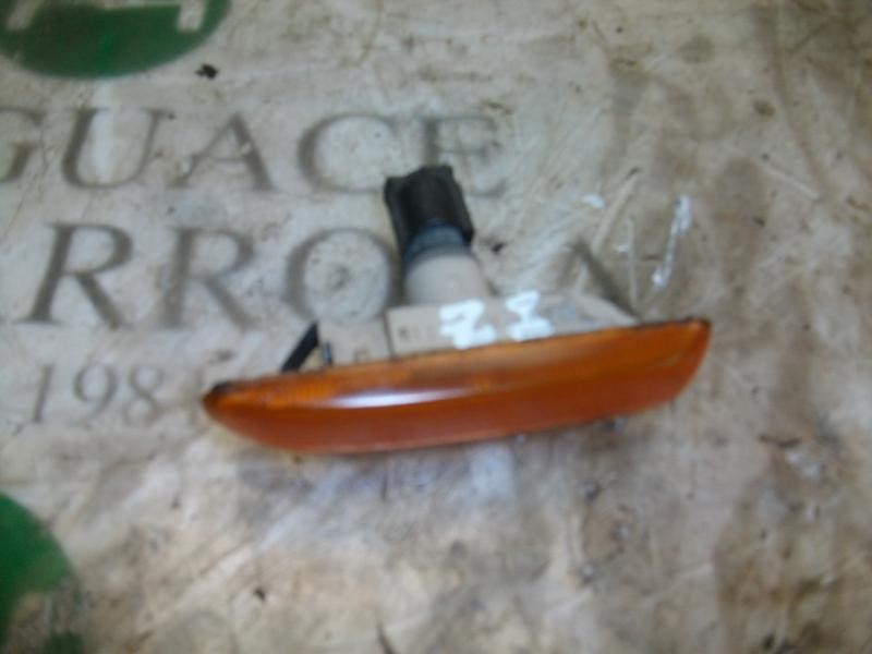 Recambio de piloto lateral izquierdo para bmw serie 3 berlina (e46) 328i referencia OEM IAM 63138370719  