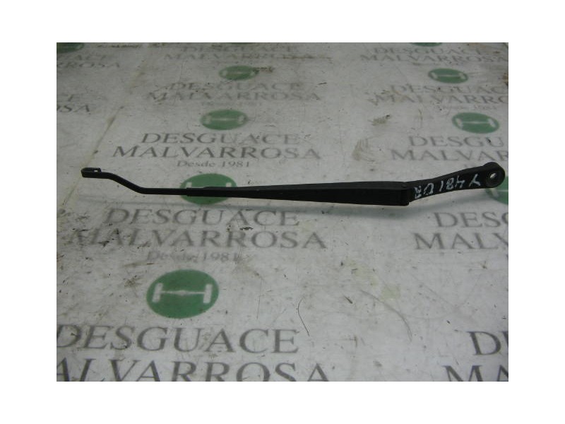 Recambio de brazo limpia delantero derecho para nissan almera (n15) gx referencia OEM IAM   