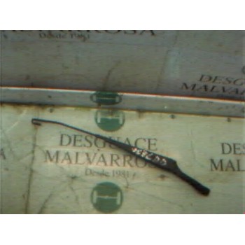 BRAZO LIMPIA DELANTERO DERECHO 