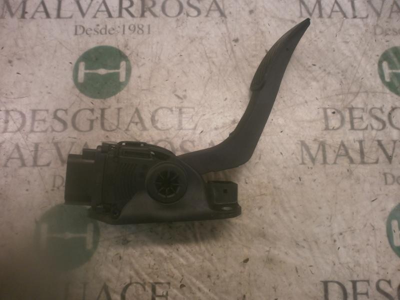 Recambio de potenciometro pedal para ford fiesta (cb1) trend referencia OEM IAM 2120072 8V219F836AA 