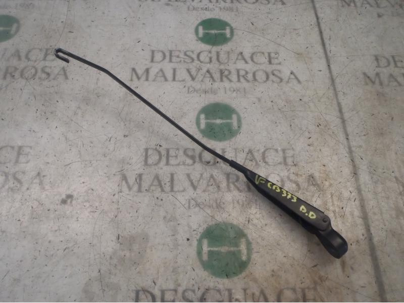 Recambio de brazo limpia delantero derecho para renault kangoo (f/kc0) alize referencia OEM IAM   