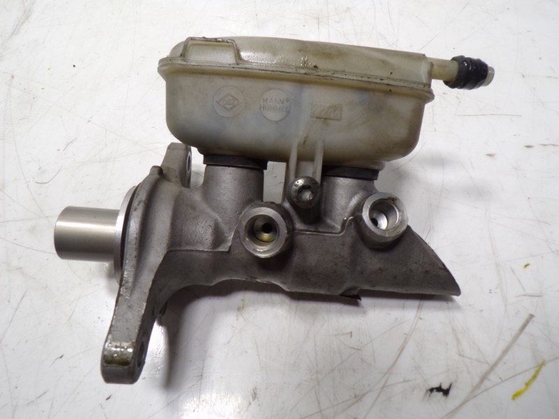 Recambio de bomba freno para renault scenic iii 1.5 dci diesel fap referencia OEM IAM 460115826R  