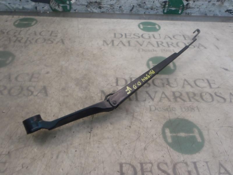Recambio de brazo limpia delantero derecho para lexus is200 (gxe10) 2.0 referencia OEM IAM 8521153030  