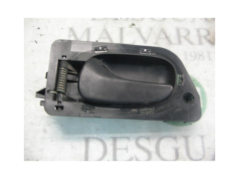 Recambio de maneta interior delantera izquierda para renault laguna (b56) 2.2 d rt (b56f/g) referencia OEM IAM   