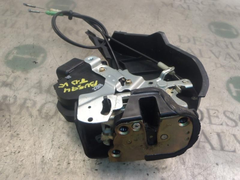 Recambio de cerradura puerta trasera derecha para lexus is200 (gxe10) 2.0 referencia OEM IAM 6933053020  