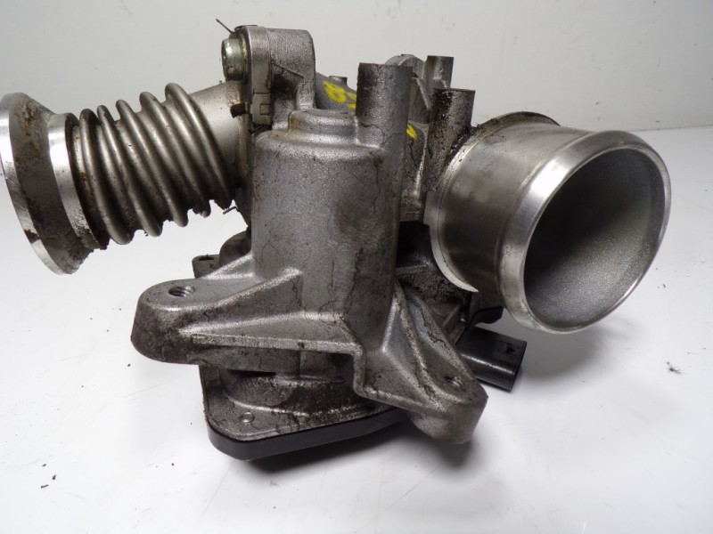 Recambio de caja mariposa para fiat doblo ii cargo (263) 1.3 16v m-jet cat referencia OEM IAM  HU1506000081 