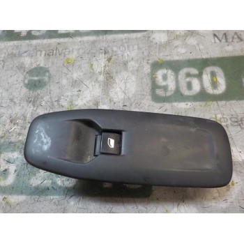 MANDO ELEVALUNAS DELANTERO DERECHO 