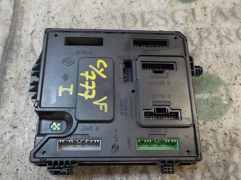 Recambio de modulo electronico para renault megane iii sport tourer expression referencia OEM IAM 284B12059R 284B17882R 