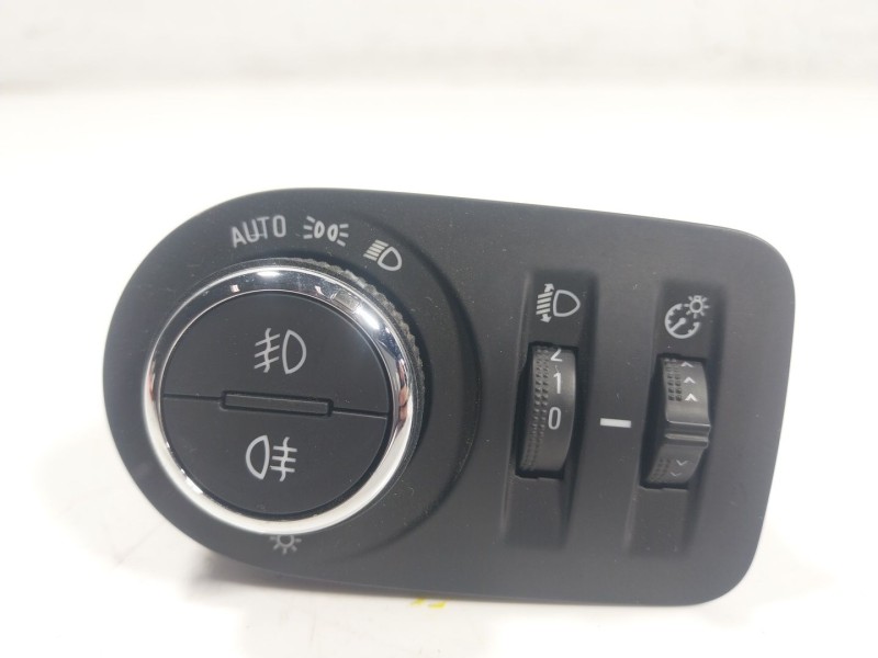 Recambio de mando luces para opel corsa f (p2jo) 1.2 (68) referencia OEM IAM  39201665 